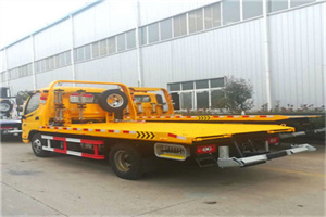 福州附近拖车救援搭电